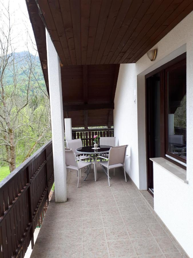 Apartment Dobnikar Краньска Гора Экстерьер фото